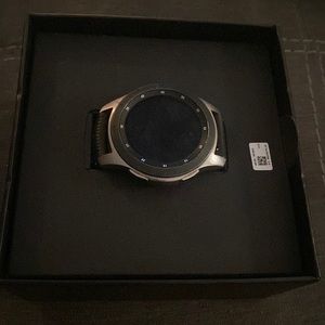 Samsung galaxy smart watch